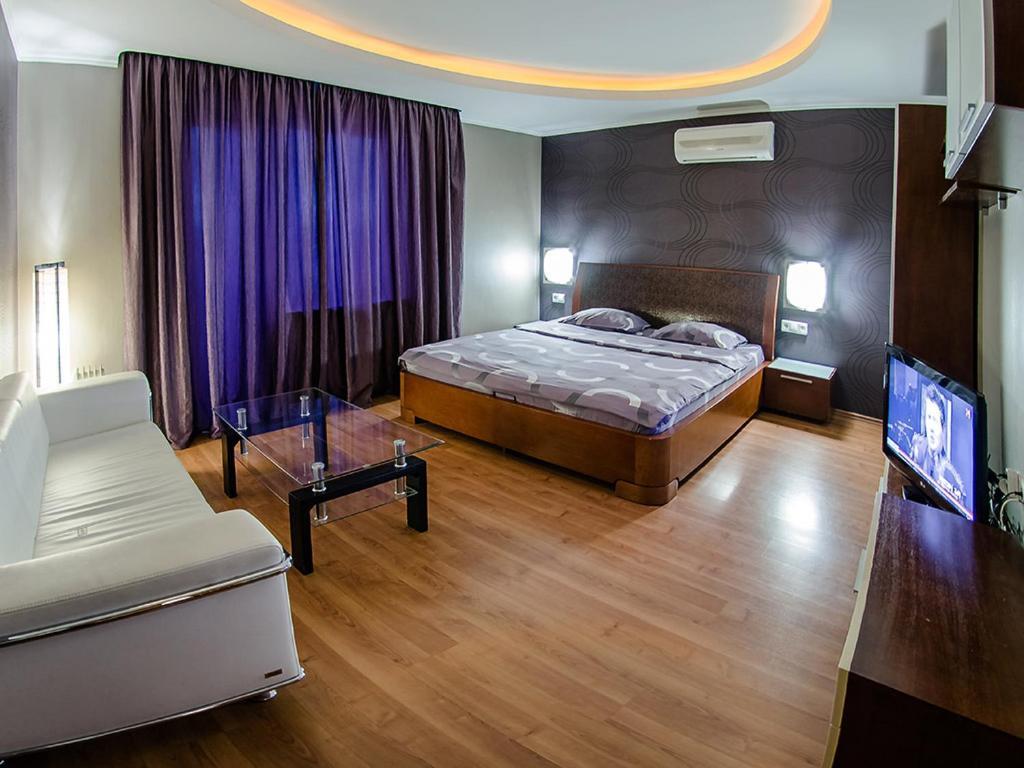 Hotrent City Kiev Dış mekan fotoğraf